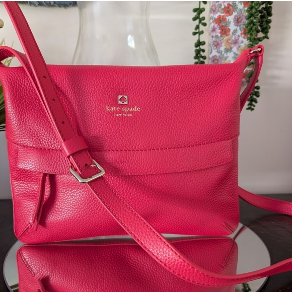 kate spade Handbags - Kate Spade Pink Crossbody Bag